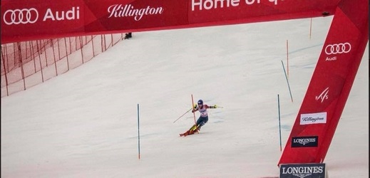 Mikaela Shiffrinová vede po prvním kole slalomu.