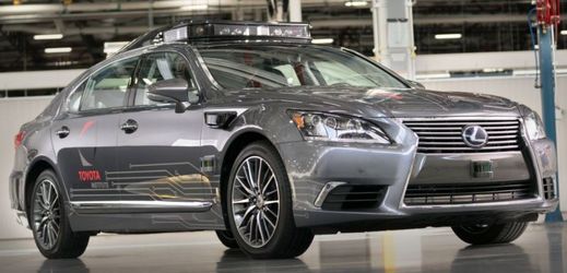 Toyota ukáže prototyp vozidla s technologií autonomního řízení příští generace. 