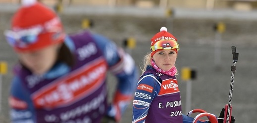 Eva Puskarčíková s Veronikou Vítkovou mají místo na olympiádě jisté. Kdo se k nim přidá?
