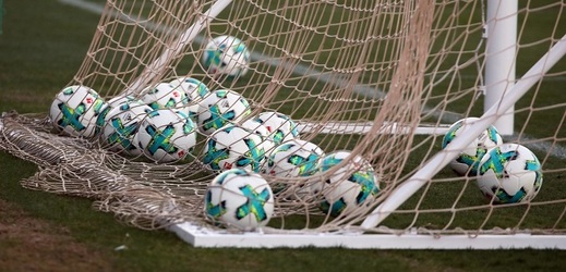 Fotbalové míče (ilustrační foto).