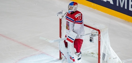 Hokejový brankář Pavel Francouz v reprezentačním dresu.