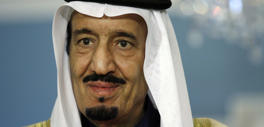 Podle zprávy saúdskoarabské vlády nařídil král Salmán převést do jemenské centrální banky dvě miliardy dolarů. 