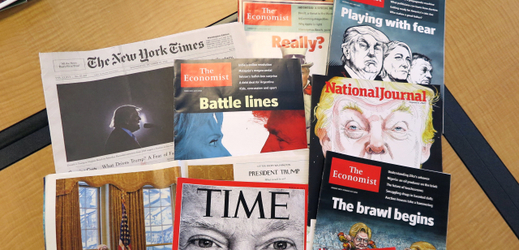 Výběr jednotlivých vydání časopisů a novin, jejichž tématem je Donald Trump.