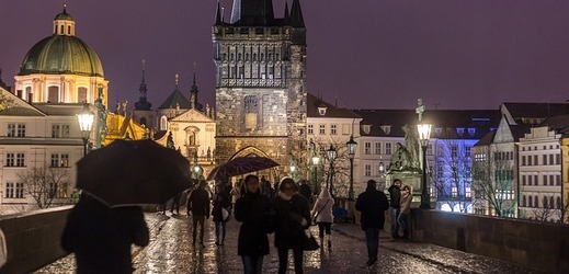 Největším lákadlem pro cizince je stále Praha.