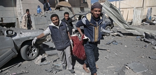 Boje v Jemenu pokračují.