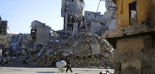 Zničená čtvrť v Aleppu v Sýrii.