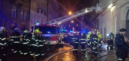 Požár v hotelu Eurostars David v Praze.
