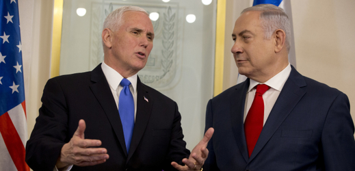 Americký viceprezident Mike Pence s izraelským premiérem Benjaminem Netanyahuem.