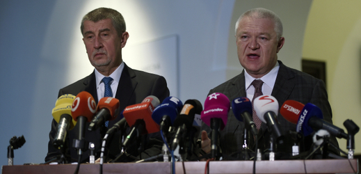 Premiér Andrej Babiš a předseda poslaneckého klubu ANO Jaroslav Faltýnek.