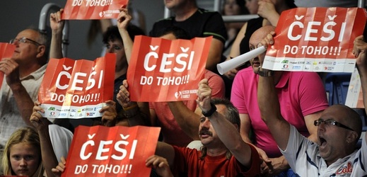 Čeští fanoušci podporují házenkářský tým reprezentace (ilustrační foto).