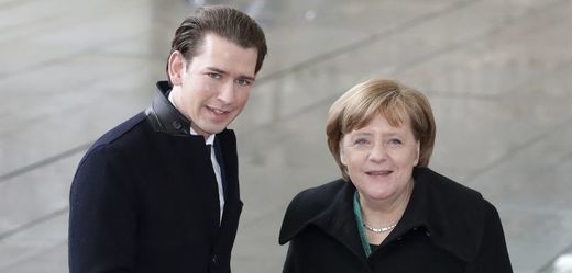 Rakouský kancléř Sebastian Kurz s německou kancléřkou Angelou Merkelovou.