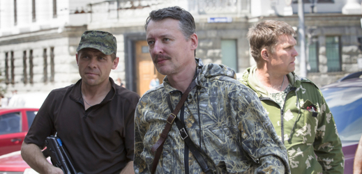 Igor Strelkov (uprostřed).
