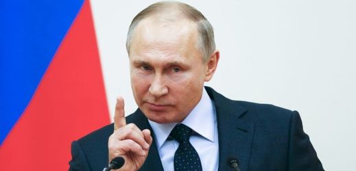 Vladimír Putin se omluvil ruským sportovcům.