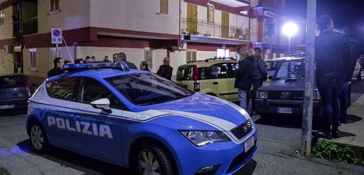 Italská policie zasahovala v Maceratě (ilustrační foto).