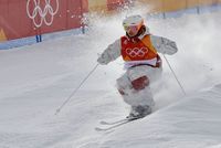 Kanadský akrobatický lyžař Mikaël Kingsbury ovládl jízdu v boulích.