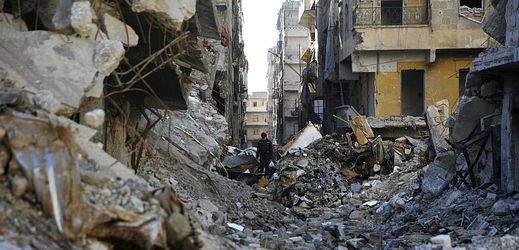 Trosky syrského Aleppa.