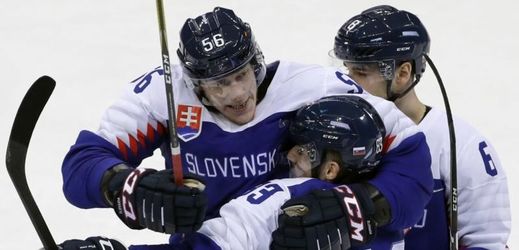 Slováci v prvním zápase senzačně porazili Rusy.