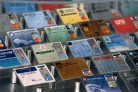 Ruský hacker způsobil krádežemi údajů o kreditních kartách obchodním společnostem obrovské škody.