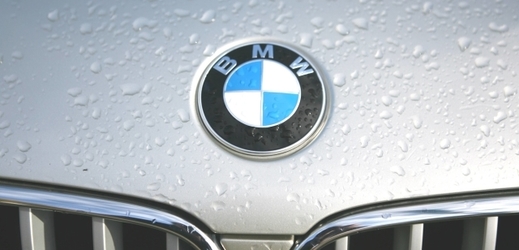 Značka automobilky BMW. 