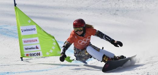 Ester Ledecká už trénuje na snowboardu.