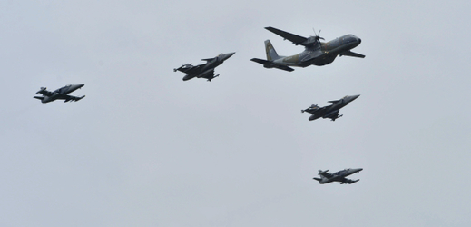 Armáda na leteckém dnu v Kbelích představí i stíhací letouny.