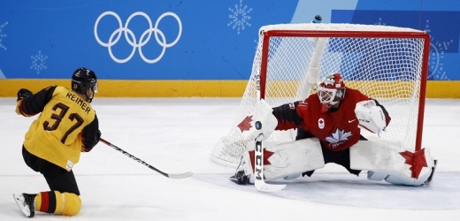 Hokejisté Kanady prohráli s Německem, proti Čechům chtějí vyhrát bronz.