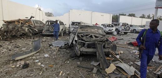 Situace po teroristickém útoku v Mogadišu.