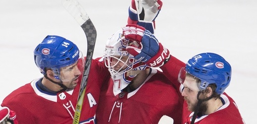 Český hokejista Tomáš Plekanec v dresu Montrealu (na snímku vlevo).
