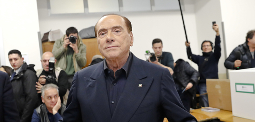 Silvio Berlusconi má odvoleno.