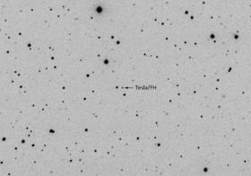 Český astronom vyfotografoval Teslu na oběžné dráze slunce