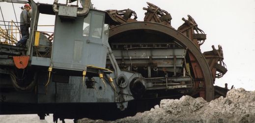 Těžba uhlí na Mostecku (ilustrační foto).