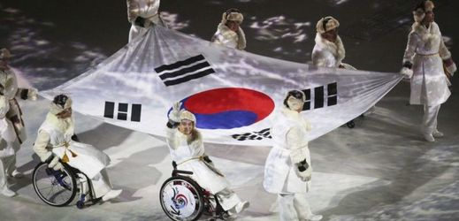 V Pchjongčchangu byly slavnostně zahájeny paralympijské hry.