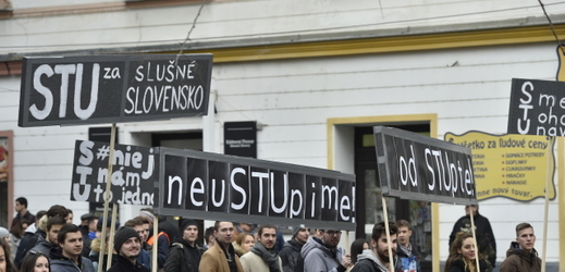 Protesty, které vyvolala vražda novináře Kuciaka. 