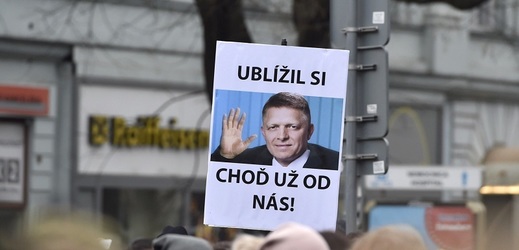 Slovensko zažilo v podobě pátečních masivních demonstrací proti vládě premiéra Roberta Fica vzpouru vůči aroganci moci a bezpráví.