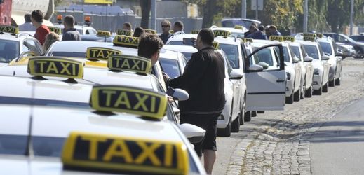 Taxi (ilustrační foto).