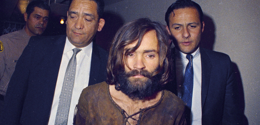 Masový vrah Charles Manson na snímku z roku 1969.