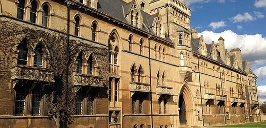 Oxfordská univerzita se snaží "feminizovat" svou filozofickou fakultu.