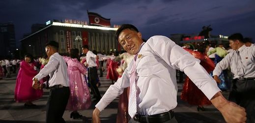 Při hrách, které byly mezi lety 2007 až 2013 každoročním severokorejským rituálem, účinkovaly tisíce cvičenců.