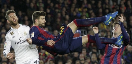 Gerard Piqué poodkryl příběh vztahů mezi hráči Realu Madrid a Barcelonou.