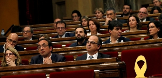 Zasedání v katalánském parlamentu.