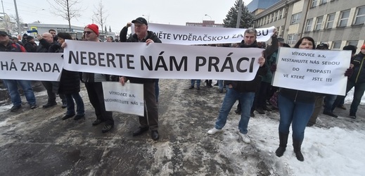 Protest zaměstnanců strojíren ve Vítkovicích.