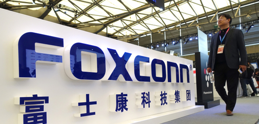 Foxconn bude vyrábět blockchainový telefon firmy Sirin.