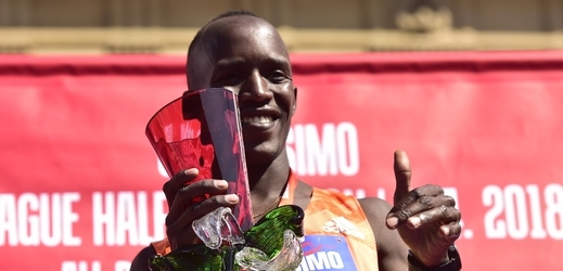 Pražský půlmaraton vyhrál Keňan Kimeli, Nývltová překonala rekord