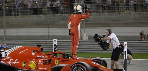 Sebastian Vettel zvítězili v kvalifikaci na VC Bahrajnu.