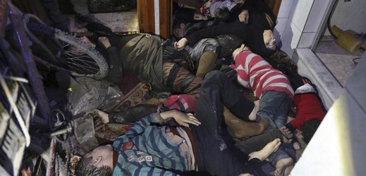 Oběti domnělých chemických útoků v Sýrii.