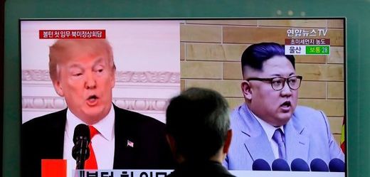 Donald Trump (vlevo) a Kim Čong-un (vpravo).
