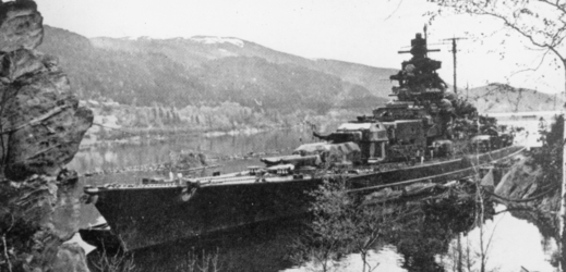 Německá bitevní loď Tirpitz.