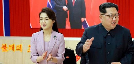 Ri Sol-ču s manželem Kim Čong-unem.