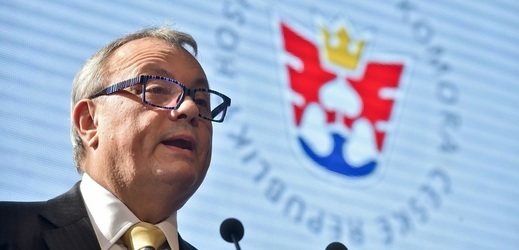 Prezident Hospodářské komory Vladimír Dlouhý se stane poradcem Miloše Zemana.