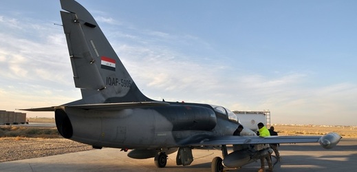Irácký bitevník Aero L-159 Alca.
